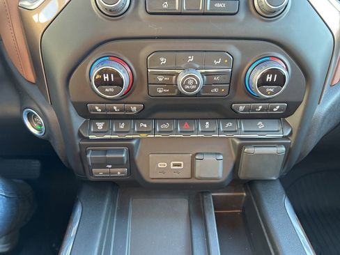 Used 2022 Chevrolet Silverado 3500 High Country w/ Z71 Off-Road Package image 15