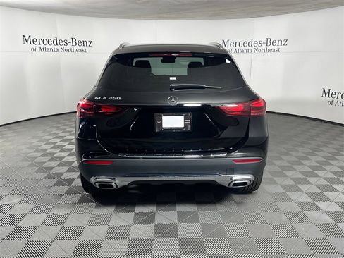 Certified 2025 Mercedes-Benz GLA 250 image 6