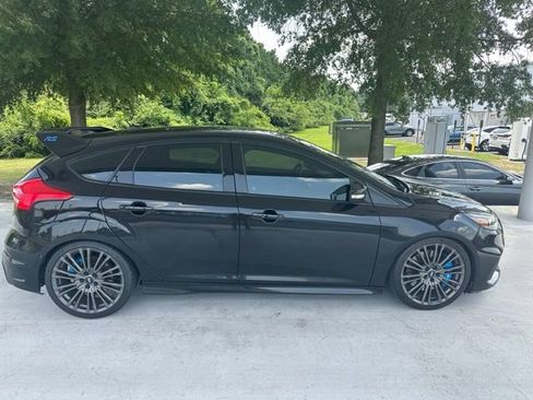 Used 2017 Ford Focus RS AWD/4WD image 2