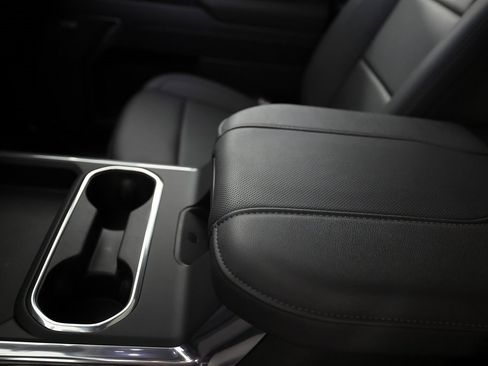 Used 2025 Chevrolet Silverado 2500 LTZ w/ Trail Boss Package image 37