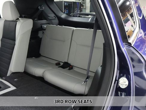 New 2025 Mitsubishi Outlander SE image 9