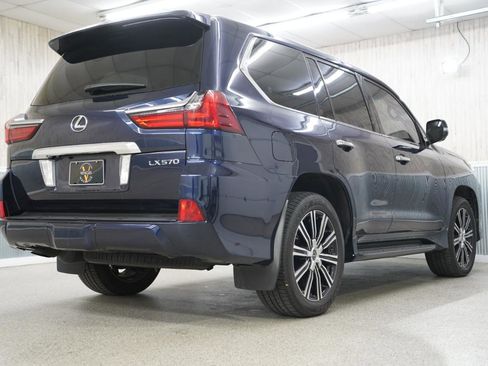 Used 2016 Lexus LX 570 4WD 4dr w/ Luxury Package image 9