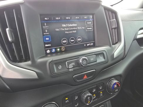 Used 2021 GMC Terrain SLE w/ Driver Convenience Package image 31