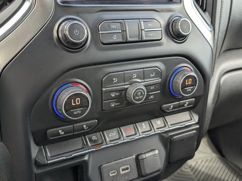Used 2019 Chevrolet Silverado 1500 LT w/ All-Star Edition AWD/4WD image 18