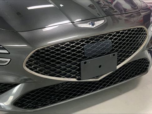 Used 2023 Genesis G70 2.0T w/ Sport Prestige Package image 31