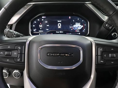 Used 2025 GMC Sierra 2500 Denali w/ Denali Reserve Package AWD/4WD image 14