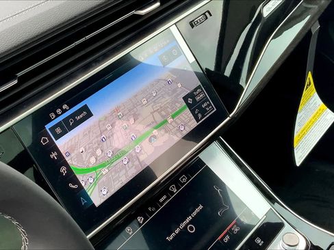 New 2025 Audi Q7 3.0T Prestige image 17