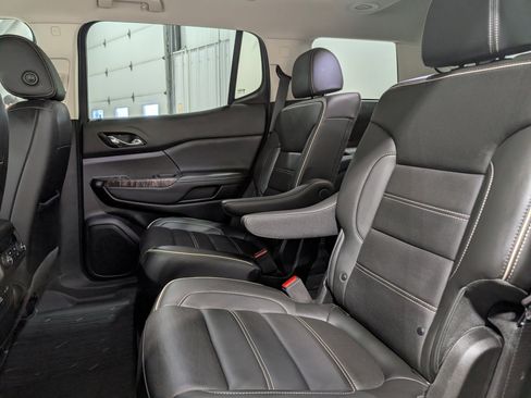 Used 2021 GMC Acadia Denali w/ Denali Technology Package image 15