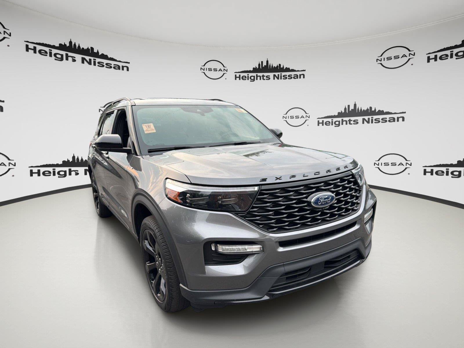 Used 2023 Ford Explorer ST-Line w/ Class IV Trailer Tow Package AWD/4WD image 11
