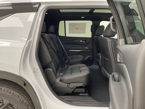New 2026 Chevrolet Traverse RS AWD/4WD image 13