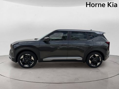 New 2027 Kia Seltos S FWD image 6