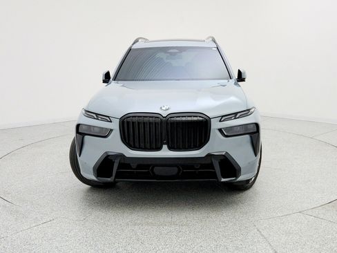 Used 2024 BMW X7 xDrive40i w/ M Sport Package image 2