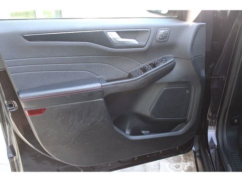 Used 2023 Ford Escape ST-Line Select w/ Tech Pack #2 image 7