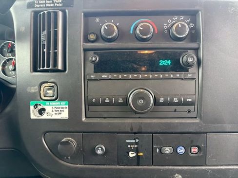 Used 2024 GMC Savana 2500 w/ Driver Convenience Package image 26