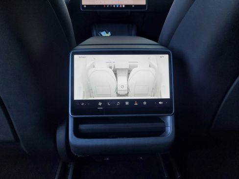 Used 2025 Tesla Model 3 Long Range RWD image 15