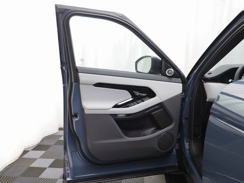 New 2026 Land Rover Range Rover Evoque Dynamic SE image 4