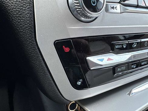 Used 2023 Ford Explorer XLT w/ Equipment Group 202A image 19