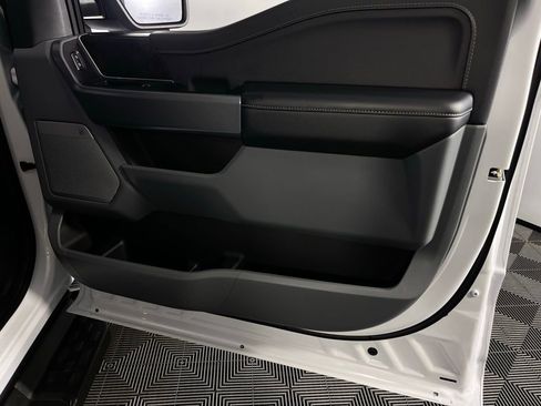 Used 2024 Ford F150 Lightning Flash image 30