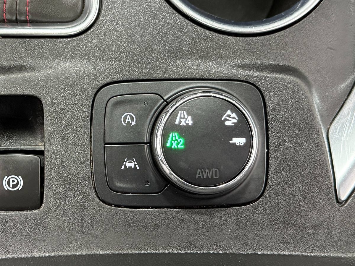 Used 2022 Chevrolet Traverse RS w/ LPO, Floor Liner Package AWD/4WD image 27