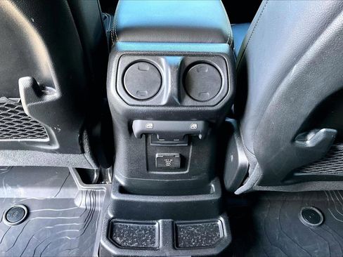 Certified 2024 Jeep Wrangler Sahara w/ Technology Group image 16