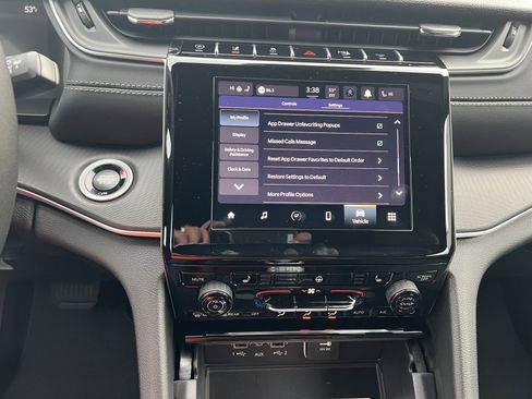 New 2025 Jeep Grand Cherokee L Altitude image 27