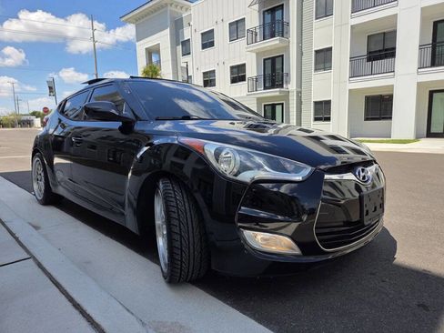 Used 2014 Hyundai Veloster w/ Style Package 02 image 4