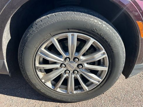 Used 2017 Cadillac XT5 FWD w/ LPO, Wheel Lock Package image 4