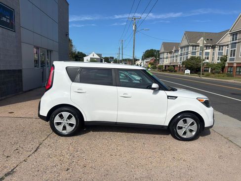 Used 2016 Kia Soul image 8