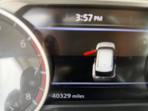 Used 2023 Nissan Rogue SV AWD/4WD image 21