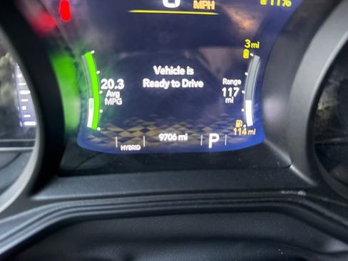 Used 2025 Jeep Wrangler Unlimited Sahara w/ Safety Group image 16