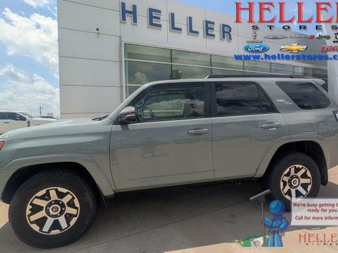Used 2023 Toyota 4Runner TRD Off-Road Premium w/ Moonroof Package AWD/4WD image 1