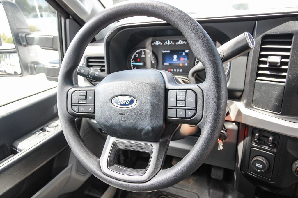 New 2024 Ford F550 Luxury RWD image 15