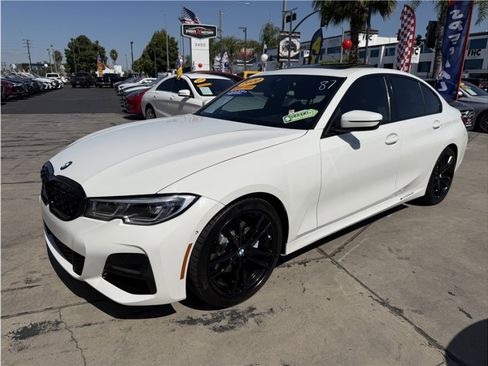 Used 2020 BMW 330i Sedan w/ M Sport Package RWD image 3