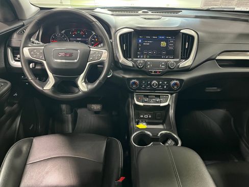 Used 2022 GMC Terrain SLT w/ Infotainment Package II image 12