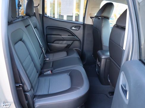 Used 2022 GMC Canyon AT4 w/ Trailering Package image 18