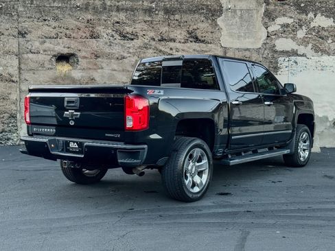 Used 2017 Chevrolet Silverado 1500 LTZ Z71 image 4