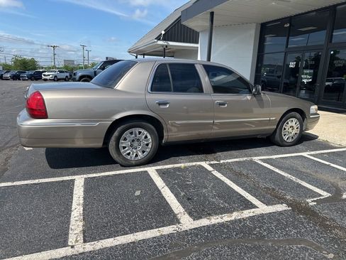 Used 2006 Mercury Grand Marquis GS RWD image 5