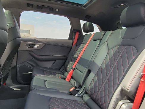 New 2026 Audi SQ7 Prestige AWD/4WD image 19