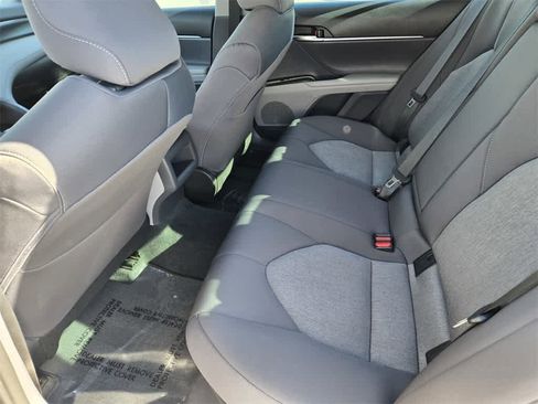 Used 2022 Toyota Camry LE image 13