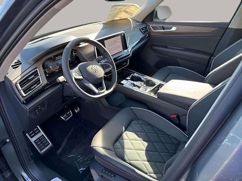 New 2025 Volkswagen Atlas SEL Premium R-Line image 7