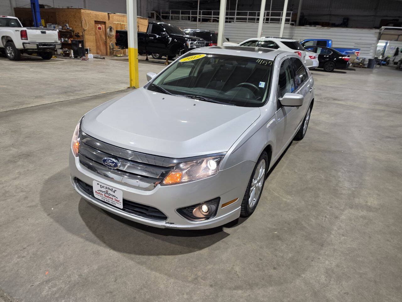 Used 2012 Ford Fusion SE FWD image 3