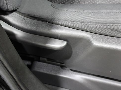 Used 2021 Chevrolet Silverado 1500 Custom image 21