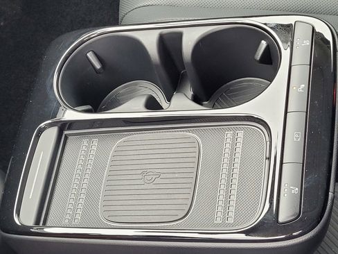 Certified 2026 Hyundai Ioniq 5 SE image 25