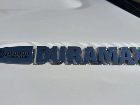 Used 2018 GMC Sierra 2500 Denali w/ Duramax Plus Package AWD/4WD image 9