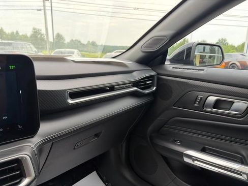 Used 2025 Ford Mustang GT Premium RWD image 24