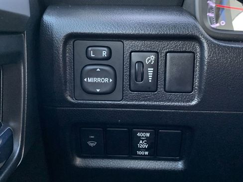 Used 2016 Toyota 4Runner SR5 Premium image 31