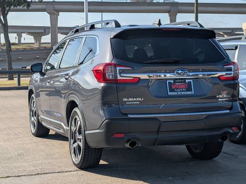Used 2023 Subaru Ascent Limited w/ Technology Package AWD/4WD image 4