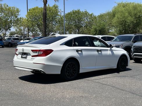 Used 2020 Honda Accord Sport image 4