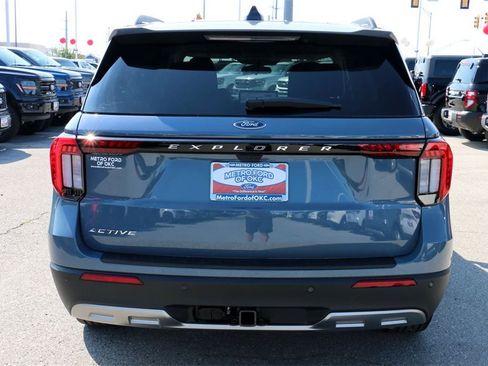 New 2025 Ford Explorer Active w/ Active Comfort Package image 6