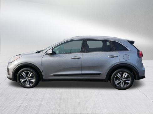 Certified 2022 Kia Niro LXS image 4